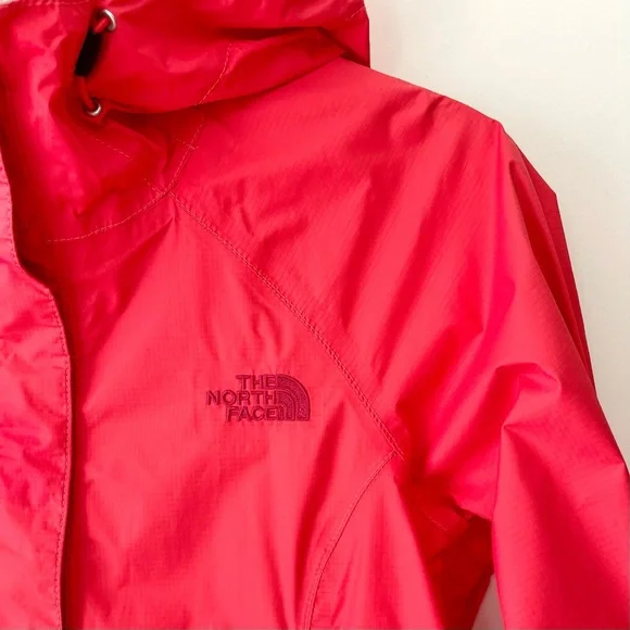 The North Face Venture Lightweight Rain Jacket - Picture 2 of 12